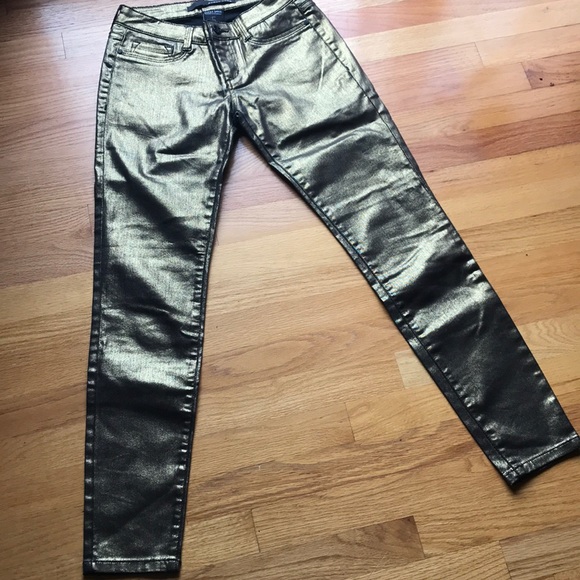 Sneak Peak gold pants - Picture 2 of 5